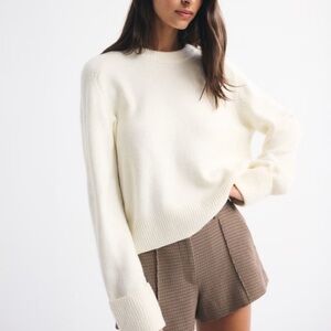 Abercrombie & Fitch Cream Knit Sweater